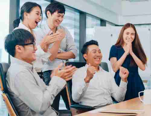 在赏金国际学习、、成长茁壮